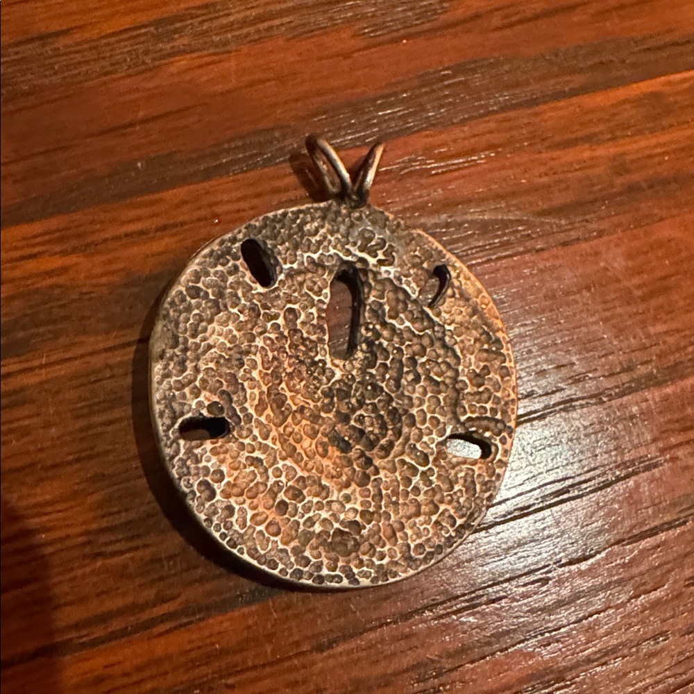 Silver 925 Sand Dollar Pendant - Picture 2 of 4